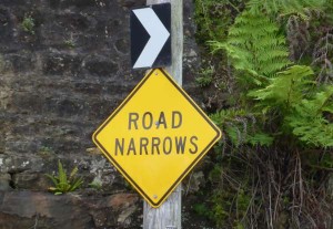 road narrows sign